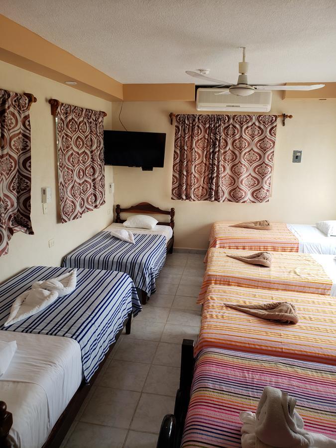Hotel Cuarto Camino Playa Del Carmen Eksteriør bilde