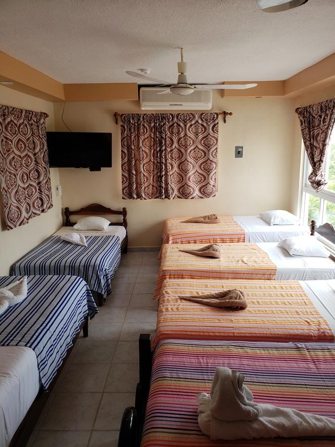 Hotel Cuarto Camino Playa Del Carmen Eksteriør bilde