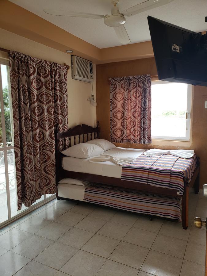 Hotel Cuarto Camino Playa Del Carmen Eksteriør bilde