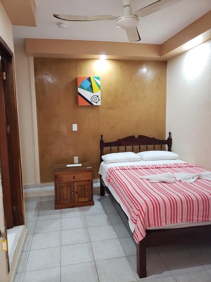 Hotel Cuarto Camino Playa Del Carmen Eksteriør bilde